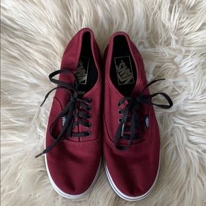 Woman’s Vans - brand new!!! Size 7